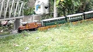 preview picture of video 'Crocodile autumn run on the RhB (Rhätische Bahn) in Hungary'
