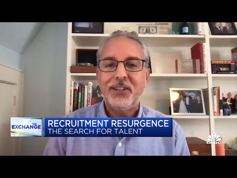 Job announcements surge to the highest level in 17 years: Survey