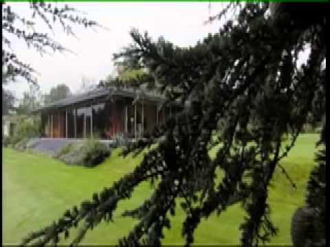 Living with Modernism (2010)