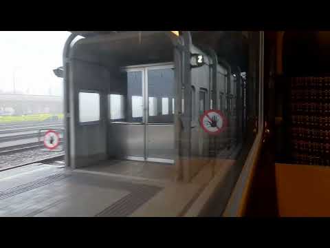 von Wien Hbf nach Traiskirchen Aspangbahn mit ÖBB 5047 094 7 um kurz nach 11:25 am 02.01.2023