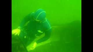 preview picture of video 'Freediving in underwater swimmingpool slide @ Oostvoornsemeer'