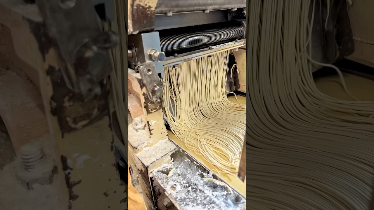 八王子ラーメンを支える老舗製麺所！昔ながらの機械で作る中華麺の製造工程【田村商店】