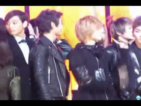 110120 2min 'TOUCHING' moment ending fancam @ SMA