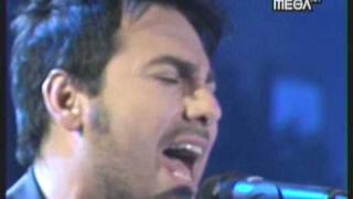 Beto Cuevas &quot;Vuelvo&quot; en vivo