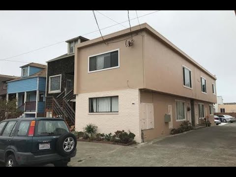 One bedroom walking distance to the beach with parking included