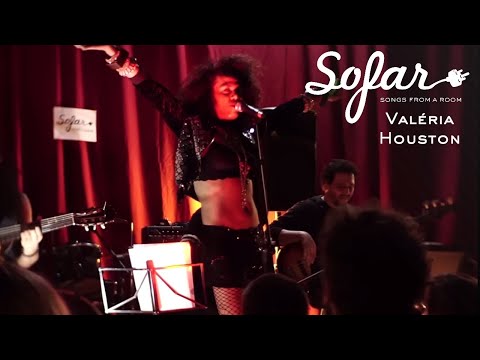 Valéria Houston - Controversa | Sofar Porto Alegre