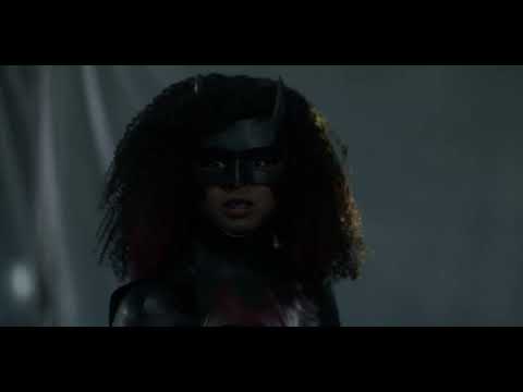 Sophie and Batwoman fight Black Mask | Batwoman 2x11