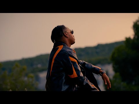 Bouss - Coloré (Clip Officiel)
