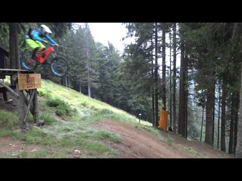 Bikepark Špičák edit - Banshee Darkside
