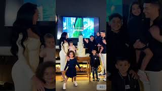 Download lagu Cristiano Ronaldo with his beautiful family #cristianoronaldo #georginarodriguez #shorts mp3