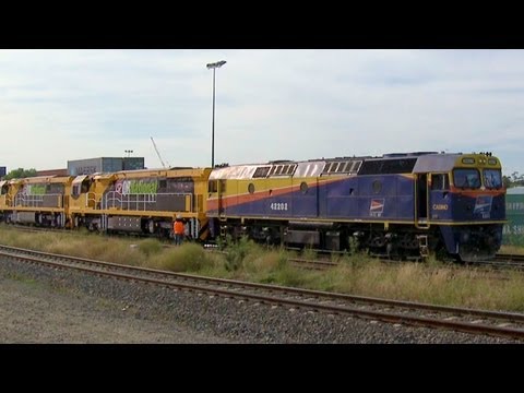 Interail 42202 & QRN 6000 Class Diesel Locomotives (8/1/2010) - PoathTV Australian Trains & Railways