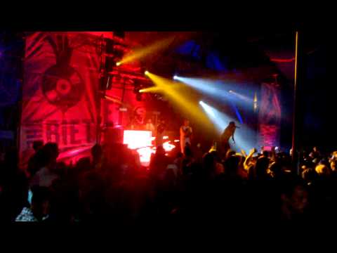 jebroer @boerenrock gaan met die banaan