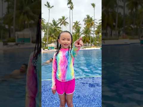 Ember reminds brother of pool rules 🩳🩱🏊‍♂️