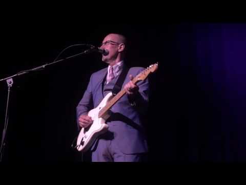 Andy Fairweather Low - Gin House Blues