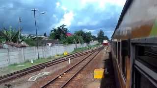preview picture of video 'KA Bengawan (CC201 83 06) dan KA Pasundan (CC201 92 10) papasan di Stasiun Purwosari'