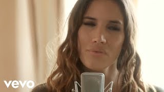 India Martinez &amp; Jose Maria Cano - Me Cuesta Tanto Olvidarte (Official Video)