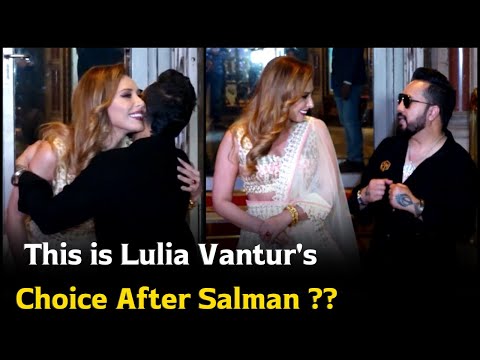Salman's Girlfriend Iulia Vantur is Flirting with Mika Singh