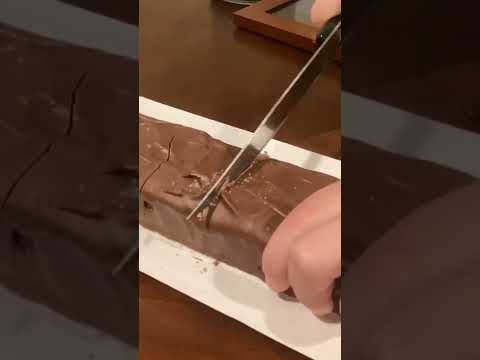 WORLD RECORD Snickers Bar!? (1 pound)🔥😤 #shorts