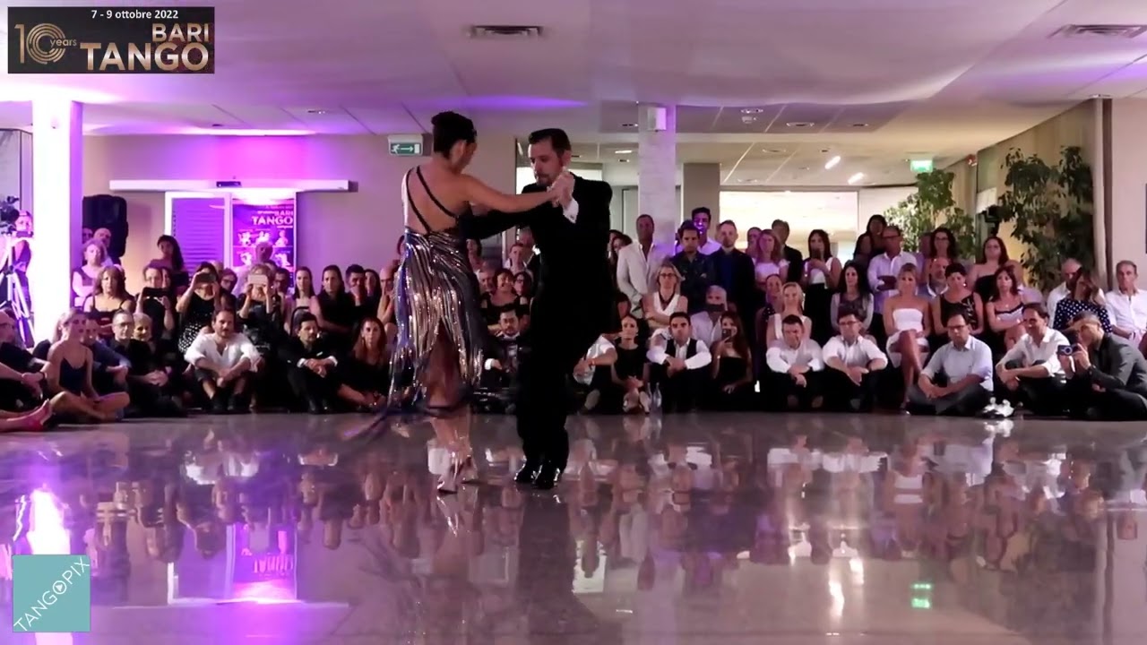 Yanina Quiñones e Neri Piliù dance Juan D'Arienzo & Alberto Echagüe - De Antaño.