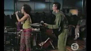 David Byrne - Dance on vaseline - Sessions at West 54th Street 10131998.avi