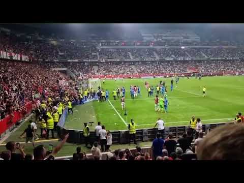OGC Nice ultras vs Marseille players!!