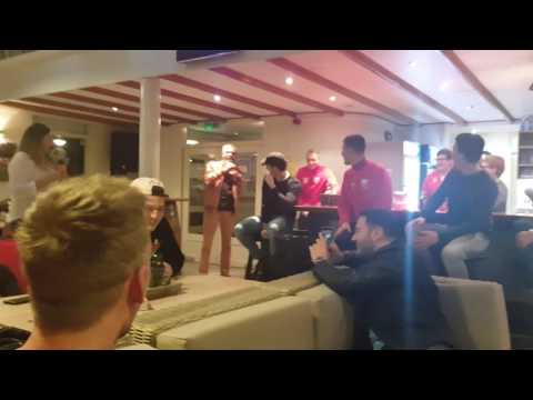 Feestje bij v.v. Klundert na de overwinning