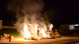 preview picture of video 'Hopduvelfeesten Asse 2014 - verbranding duvels en slotvuurwerk'