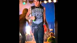 Glamour of the Kill-  Feeling Alive!!.wmv