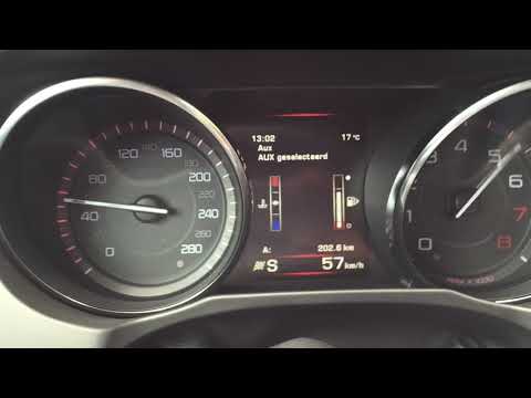 Jaguar XE 3.0 S doing 0-100 km/h flatout