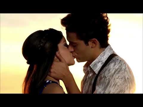 Luna y Matteo Talking To The Moon