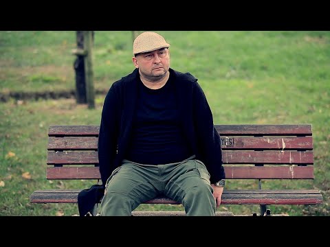 Mahir Başkan - Hastane Önünde İncir Ağacı