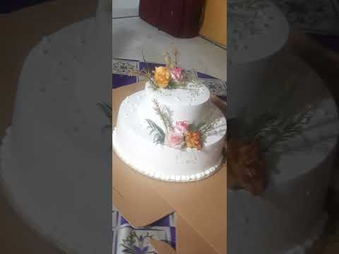 beautiful cake with mujhe metha but pasand hai song anusha arif shorts