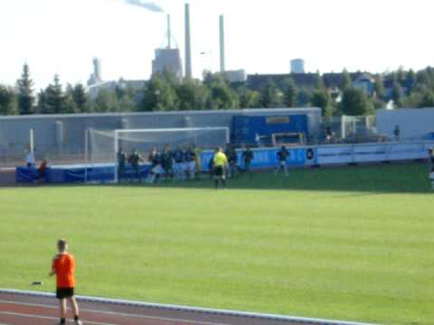 Kaikki maaliviivalla kulmapotkussa AC Oulu - KPV