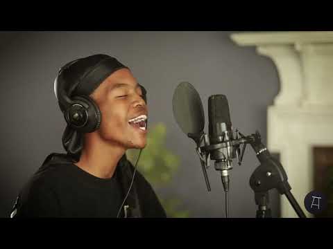 SHOULDBEYUANG ON THE WOODEN STOOL