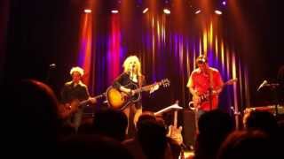 Lucinda Williams - When I Look At The World (08.06.2013, Kaufleuten, Zürich)