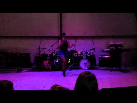 Anastasia Sandu - E nebunie | Zilele Oraşului Deta 2014