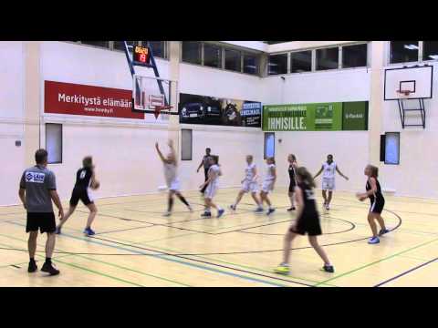 BTSM karsinnan 2. kierroksen ottelusta Helmi Basket - Forssa Basket 3.10.2015