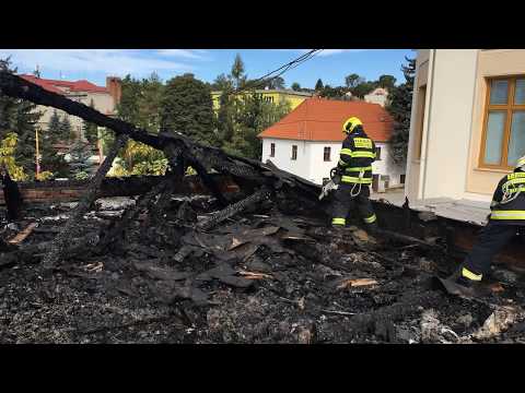 JSDH Drnovice: Požár kulturního domu - Drnovice, 21.9.2018