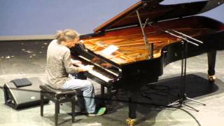 Stefano Bollani @ International Jazz Day, Teatro Vittorio Emanuele- Messina, 30.04.2014. Video 2