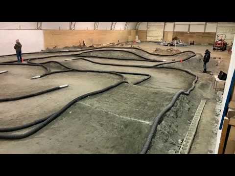 He tried to Triple Air Pass! 2WD Buggy A-MAIN Race Jan 8 2020 - Netcruzer RC