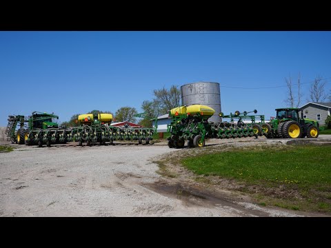 It's Time For A John Deere Farm To Go Red (Ep.166)