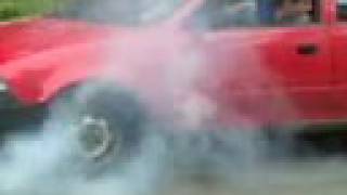 preview picture of video 'Audi 80 Quattro vs. Suzuki'