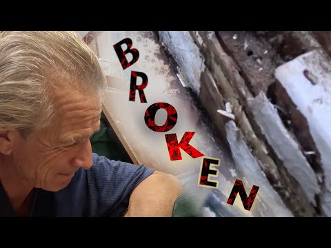 Our worst boat problem so far - The Mast is SINKING | Ep101