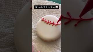 Baseball Cookie #cookiedecorating #royalicing #baseball #tutorial