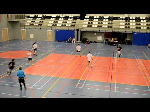 Exstudiantes Groningen 1 - Urk 2: 3-2