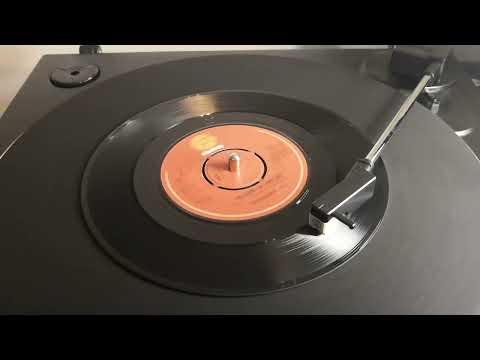 The Blackbyrds - Walking In Rhythm (1975 7" Single)