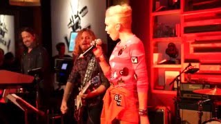 Gwen Stefani &amp; Pharrell Williams LIVE &#39;Sweet Escape&#39; &amp; &#39;Spark the Fire&#39; 2014