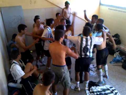 Club A. Excursionistas 3 - Club A. Colegiales 0 @ Cuarta división - Juveniles B - Temporada 2013