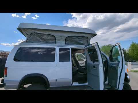 2006 Ford E-350 Super Duty by SpeedAddict502
