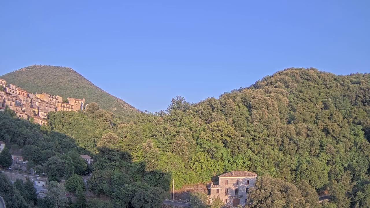 Live webcam view of Viggianello Village Panorama